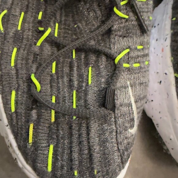 Nike Space Hippie 04 Flyknit Sneakers – Size 11 (US) - Picture 3 of 12